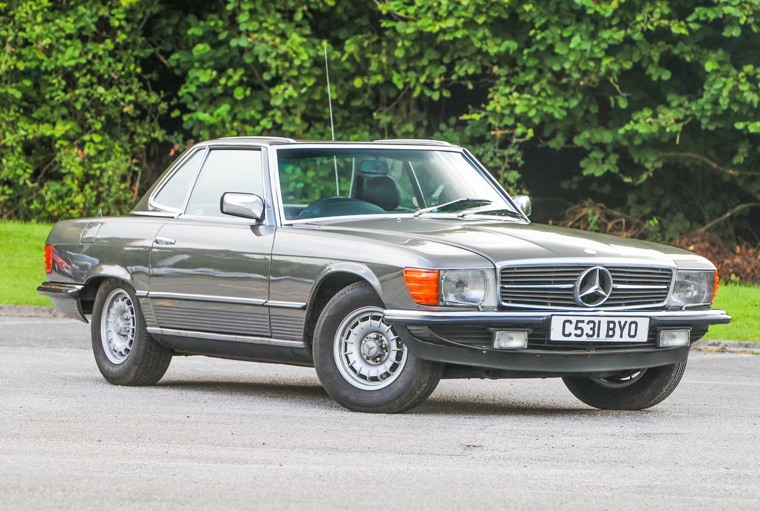 Lot 87 - 1985 Mercedes-Benz 380 SL