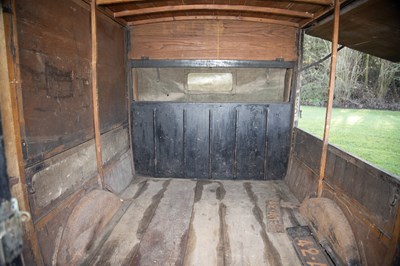 Lot 118 - 1932 Renault KZ7 Van