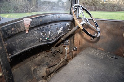 Lot 118 - 1932 Renault KZ7 Van