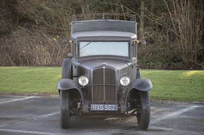 Lot 118 - 1932 Renault KZ7 Van