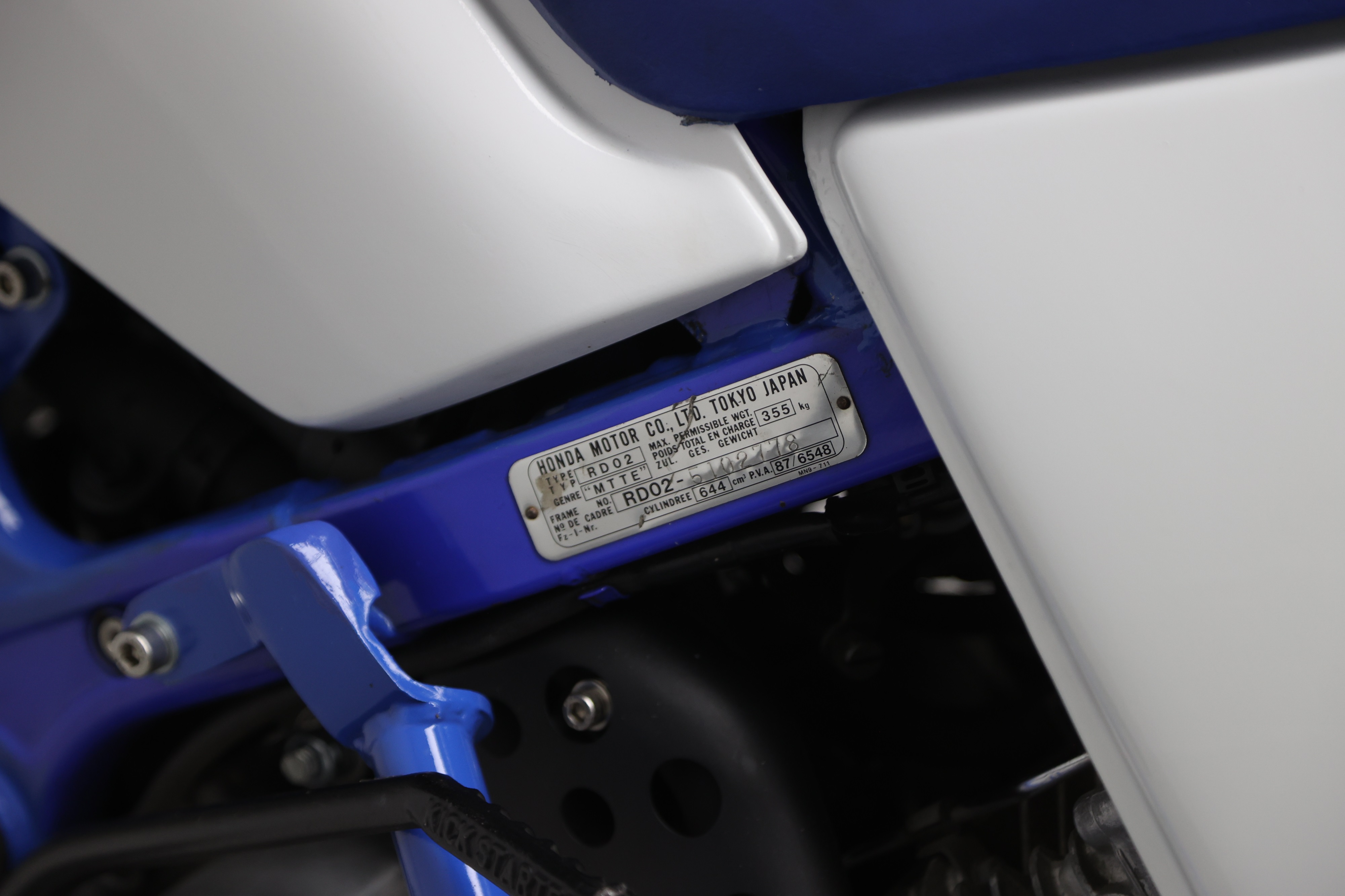 thumbnail image 2 of Honda NX650 Dominator Seat Cover 1988-1989 – Black VPS Replacement Cover 2 of 5