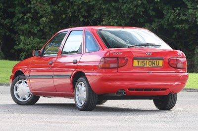 Lot 34 - 1999 Ford Escort 1.6 Flight