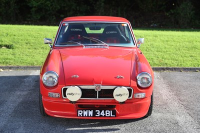 Lot 61 - 1972 MG B GT