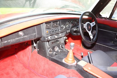 Lot 61 - 1972 MG B GT