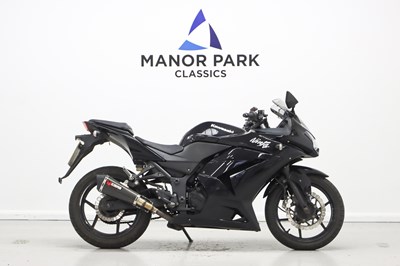 Lot 2010 Kawasaki Ninja 250R