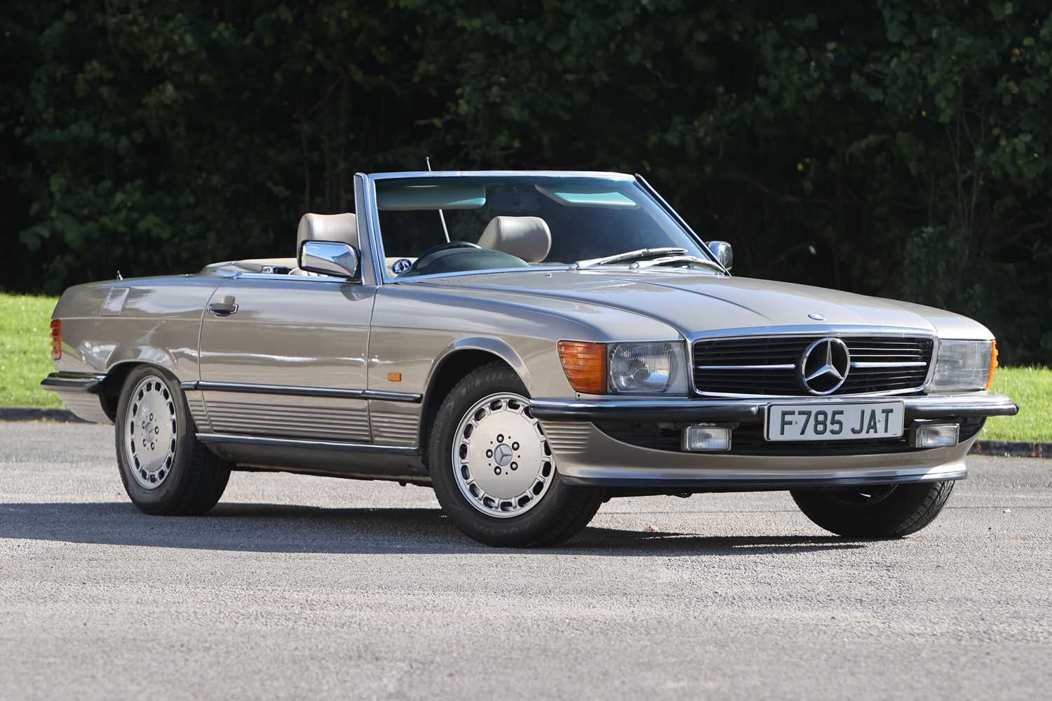 Lot 85 - 1988 Mercedes-Benz 300 SL