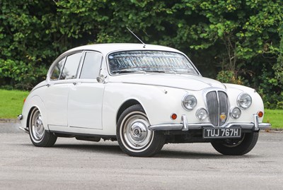 Lot 1969 Daimler V8-250