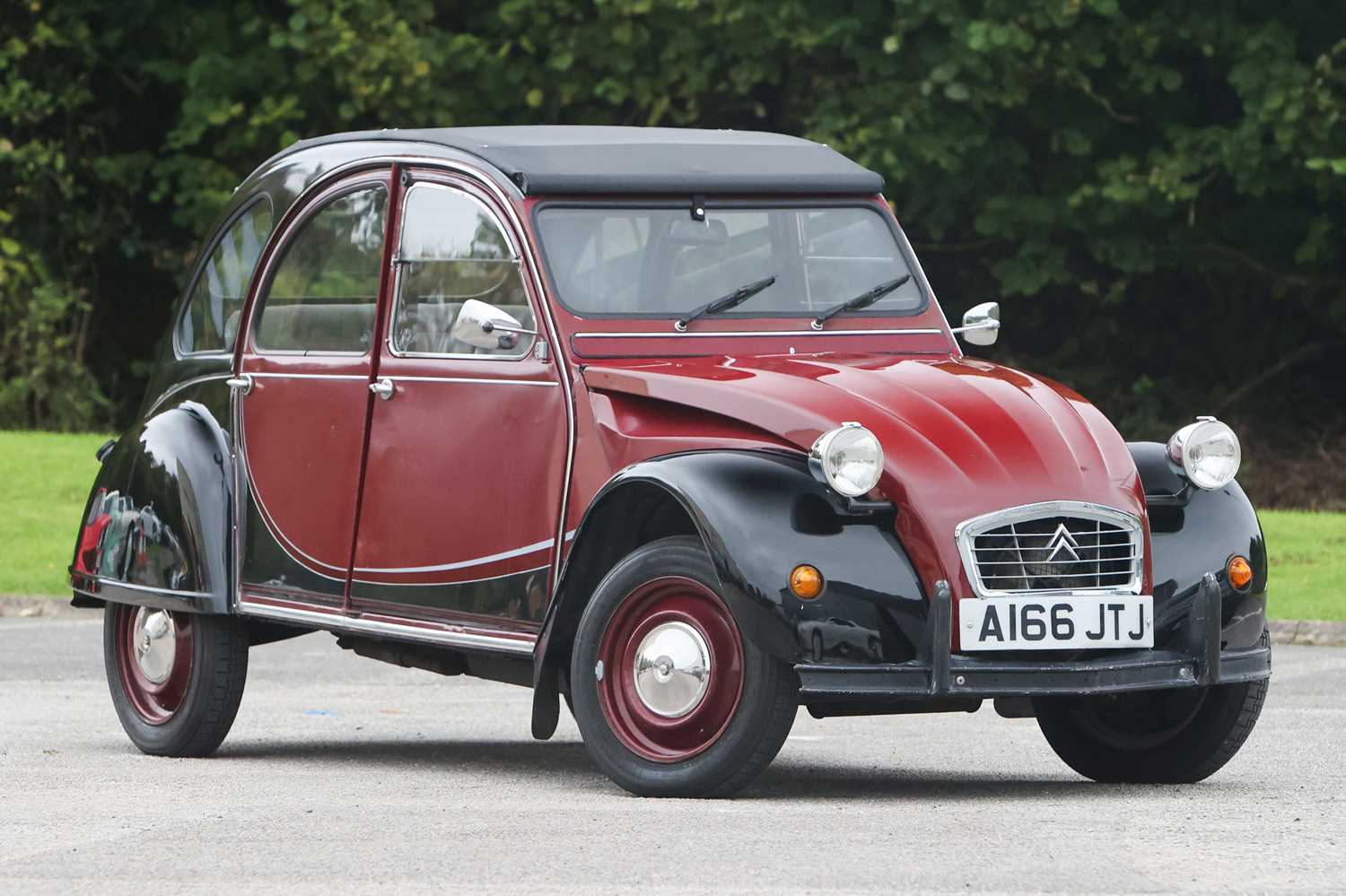 Lot 54 - 1984 Citroen 2CV6 Charleston