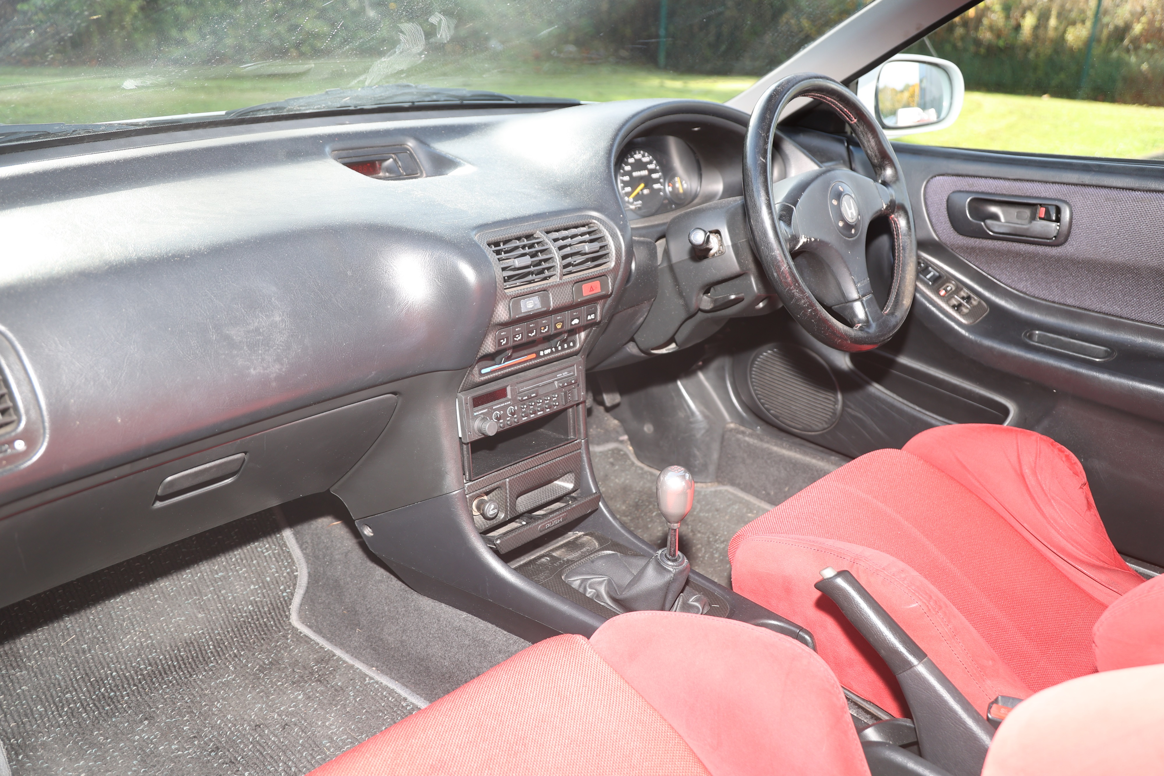 97 Integra R Interior Lot 55 - 1997 Honda Integra Type R