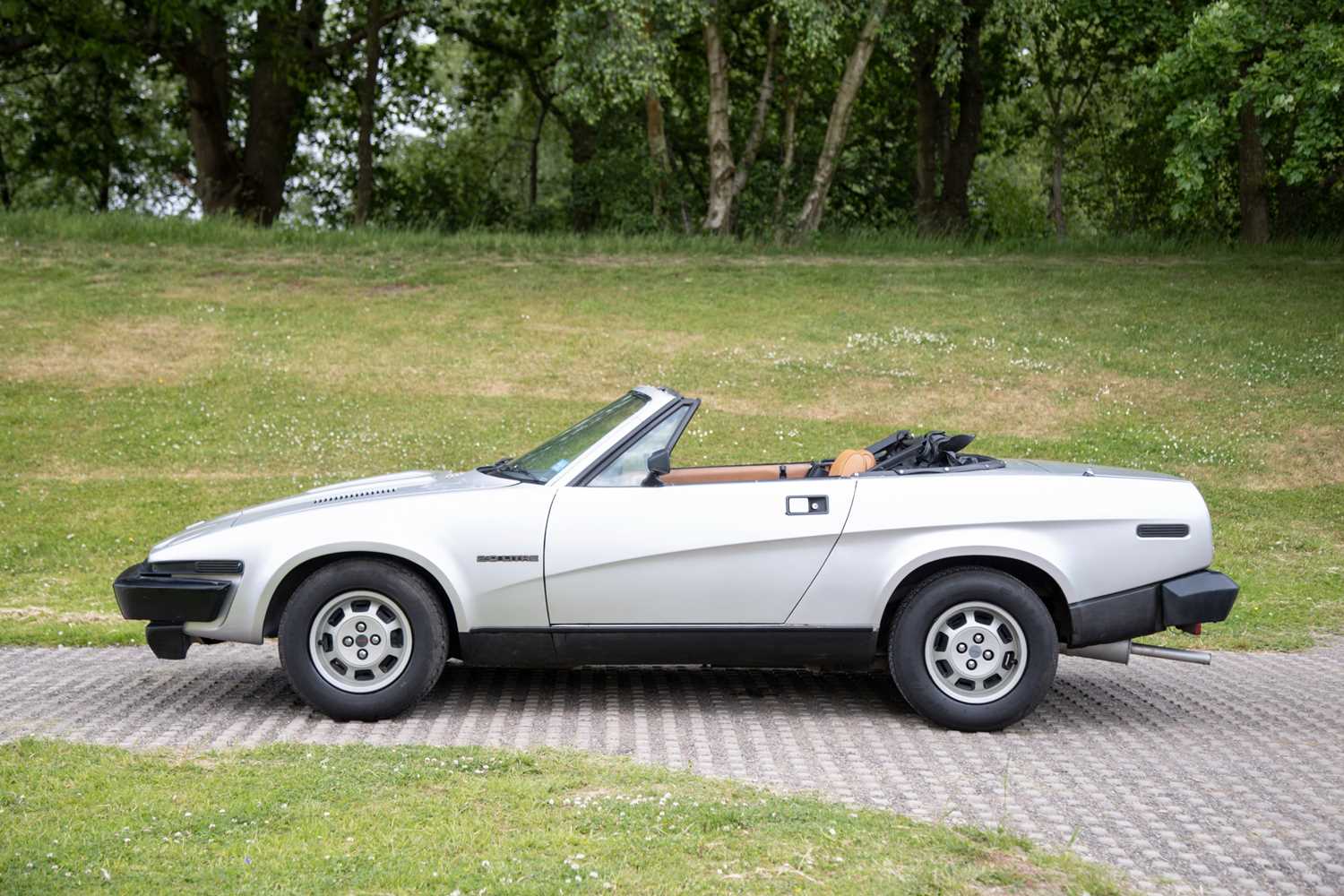 Lot 10 - 1982 Triumph TR7 Convertible