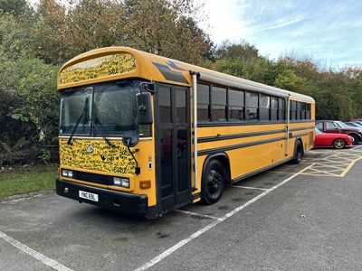 Lot 88 - 2002 Blue Bird All American RE Camper