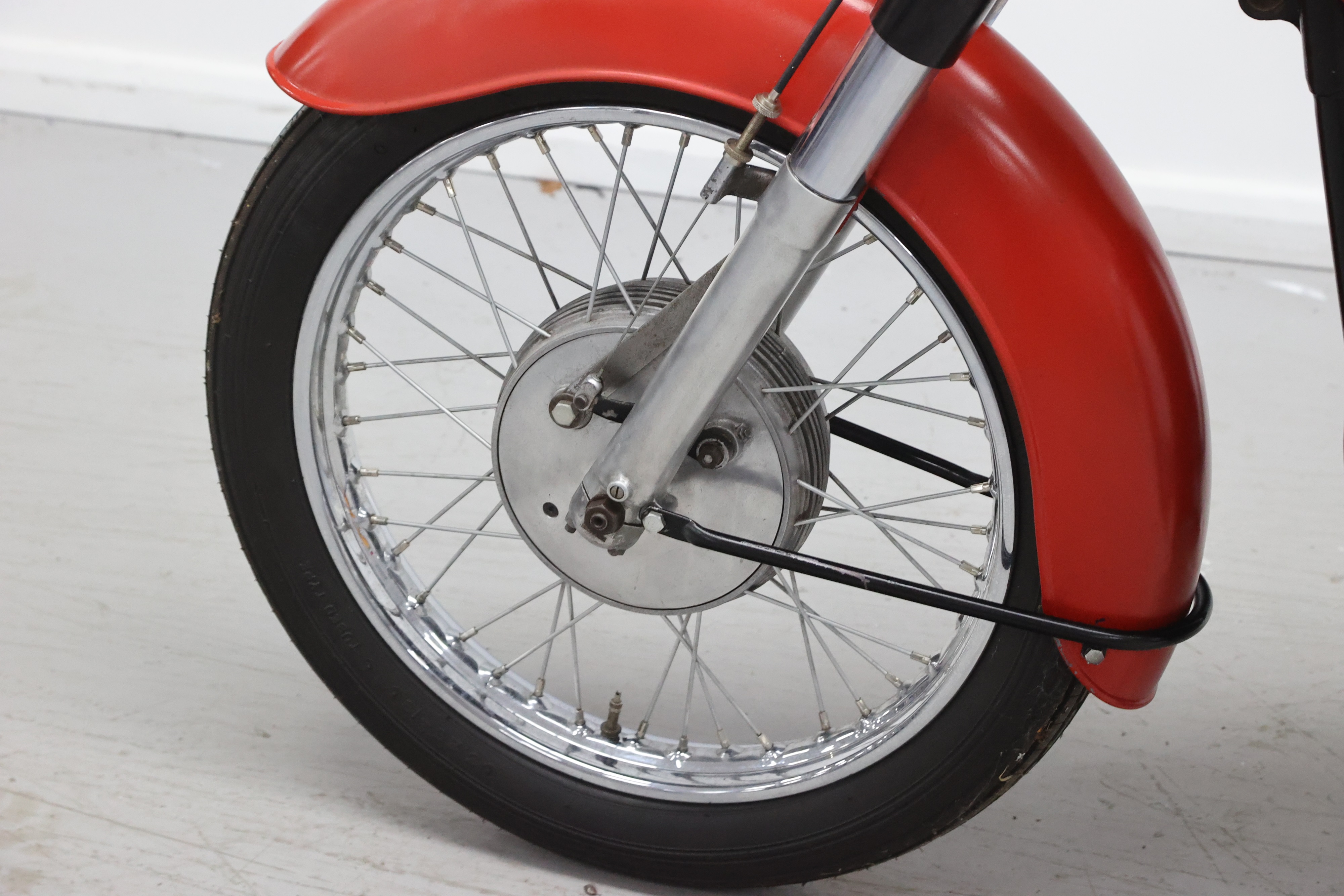 Lot 207 - 1961 Matchless G12