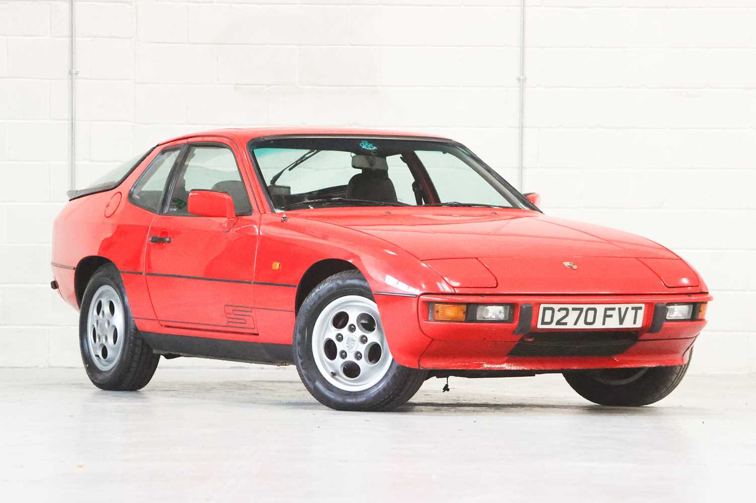 155 - 1987 Porsche 924 S