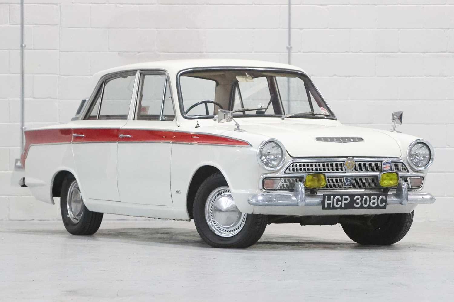 Lot 73 - 1965 Ford Cortina 1500 Super