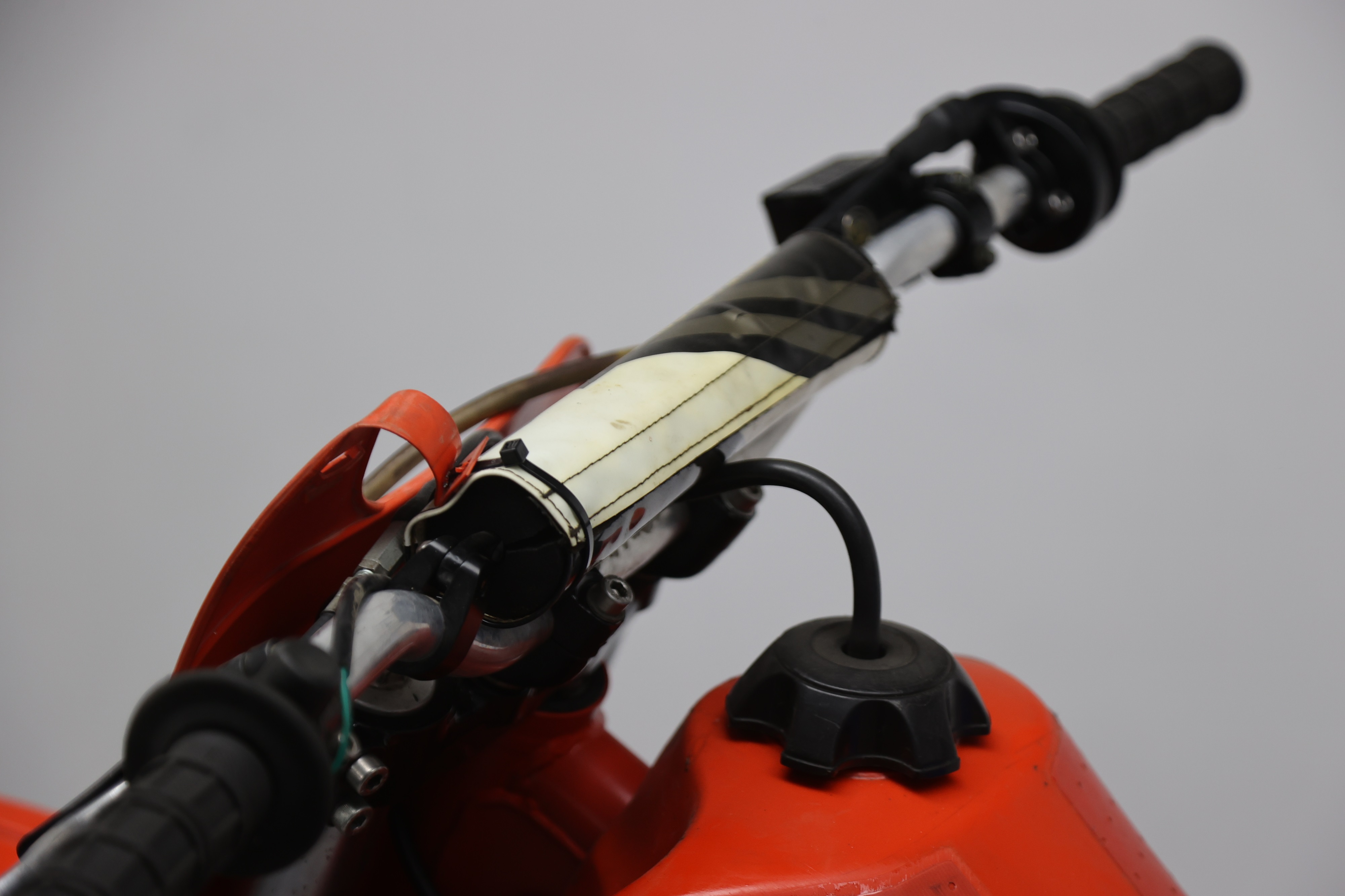 Lot 208 - 1984 Honda CR250