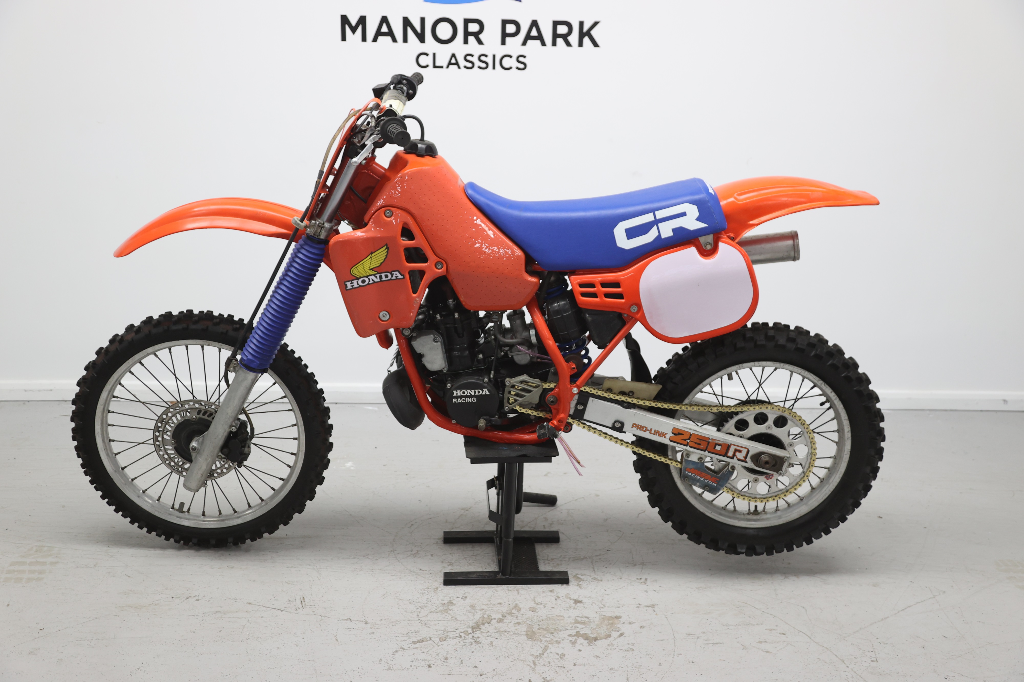 Lot 208 - 1984 Honda CR250