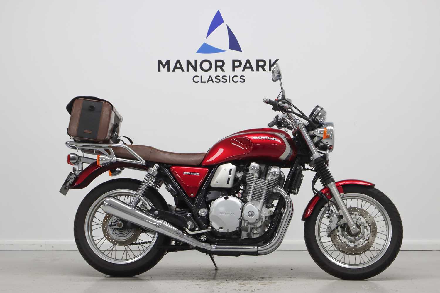 Lot 2021 Honda CB1100 EX