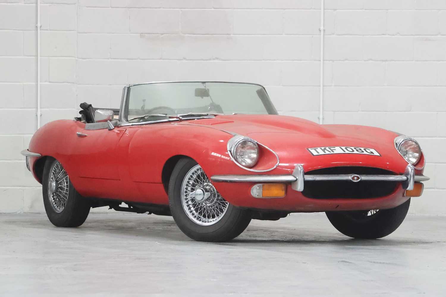 Lot 216 - 1969 Jaguar E-Type 4.2 Convertible