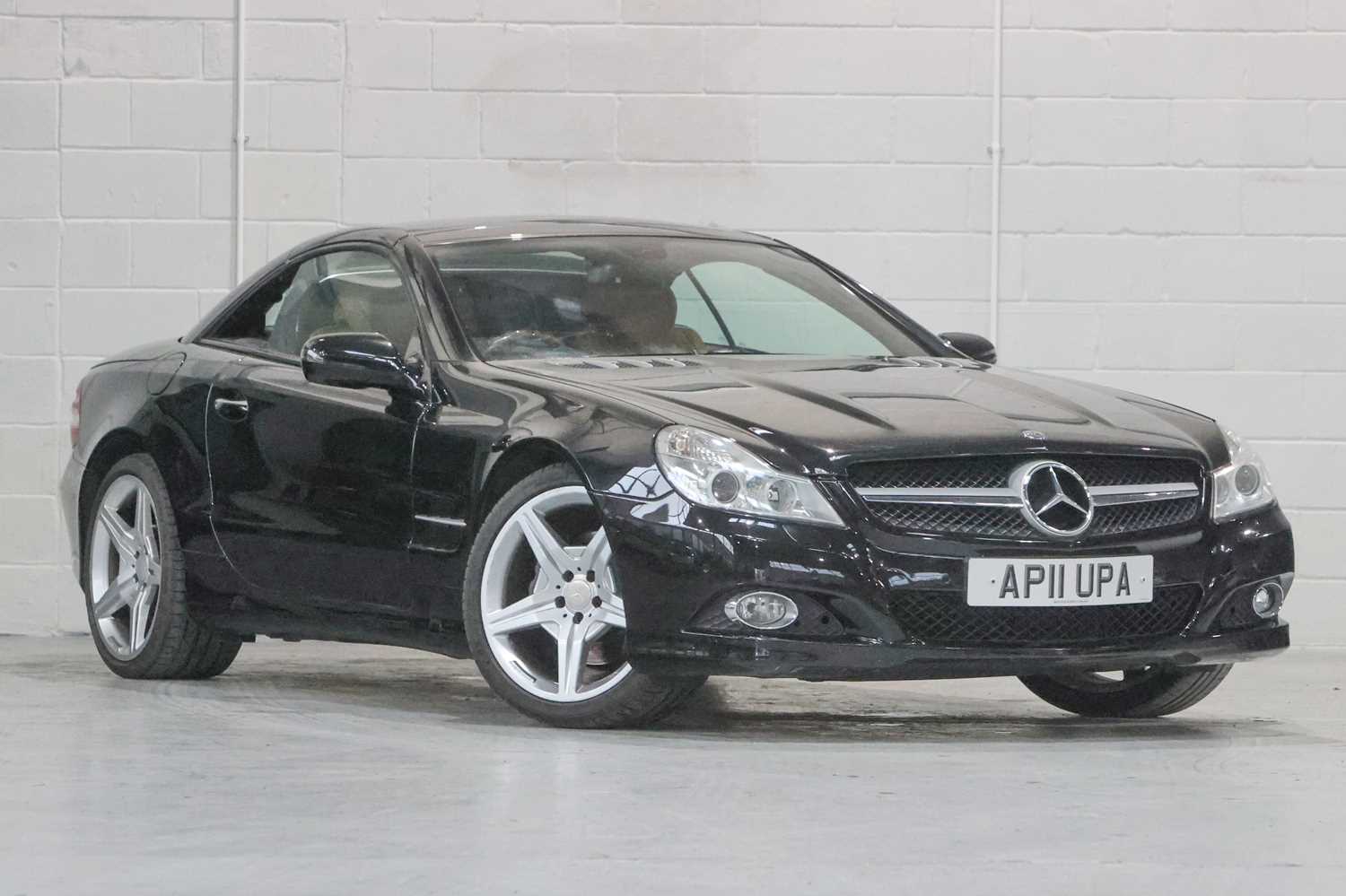 Lot 284 - 2011 Mercedes-Benz SL 350