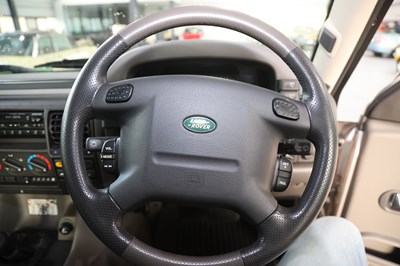 Lot 260 - 2000 Land Rover Discovery 4.0 V8i GS