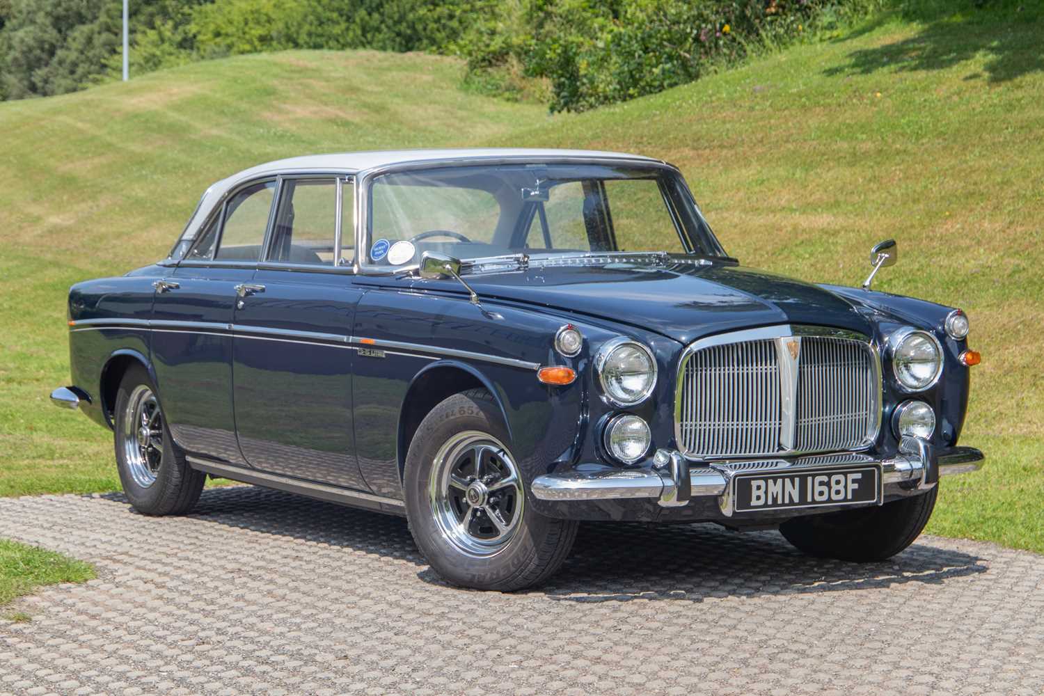 Lot 26 - 1968 Rover P5B Coupe