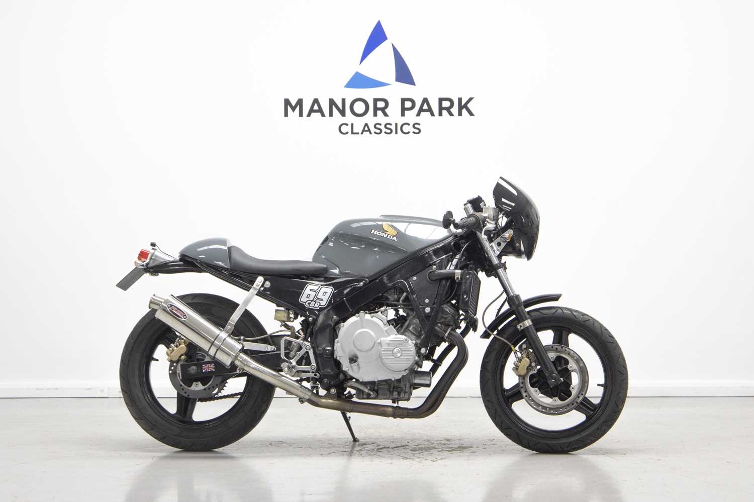 Lot 37 - 1989 Honda CBR600 Café Racer