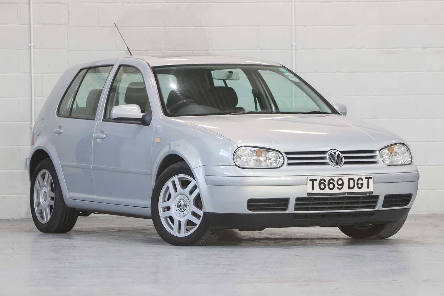 Lot 238 - 1999 Volkswagen Golf V5