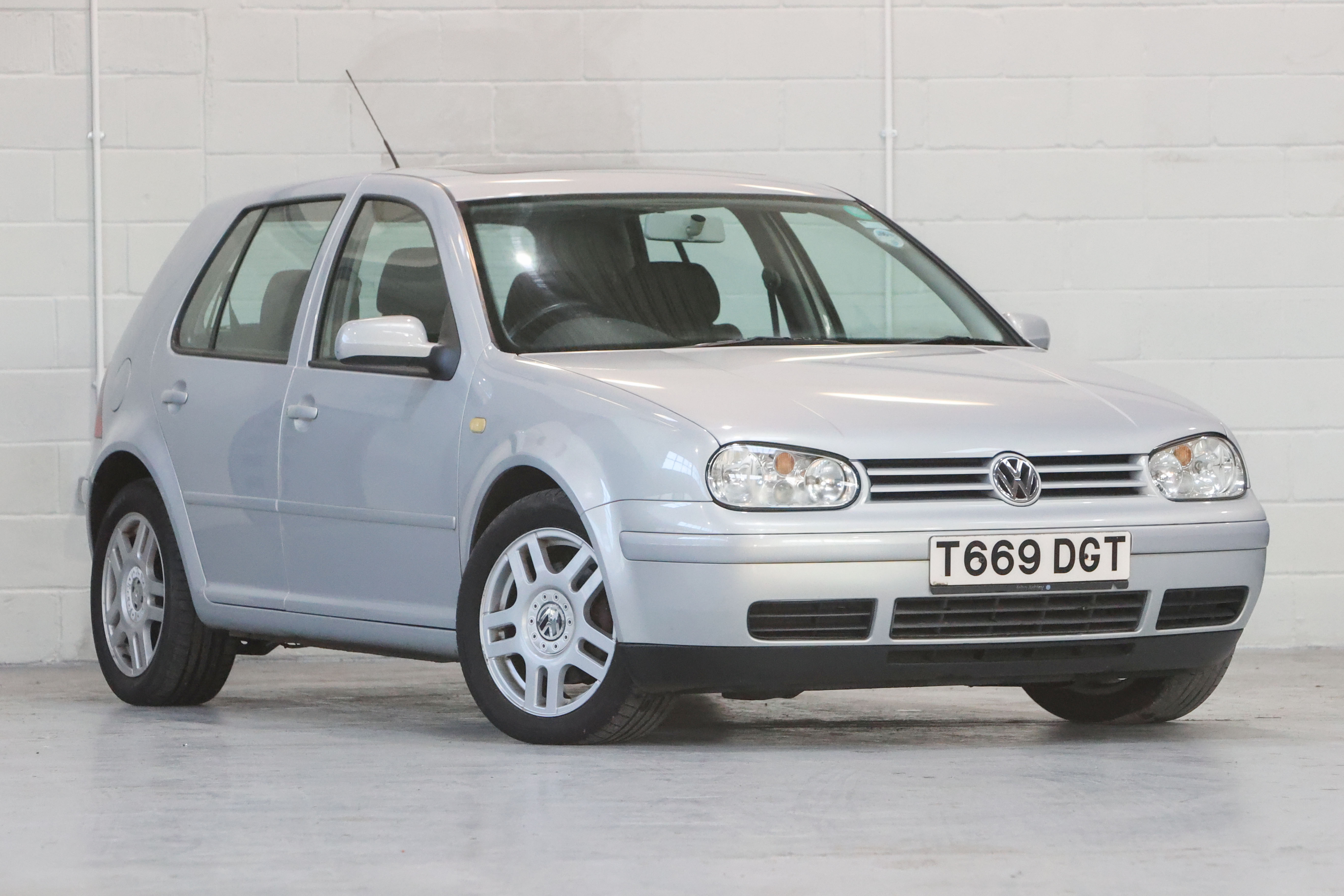 フォルクスワーゲン　ゴルフV5 VOLKSWAGEN GOLF V5 1997 Volkswagen Golf V5 Golf 4: detailed specifications