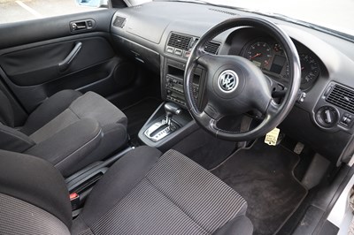 Lot 238 - 1999 Volkswagen Golf V5