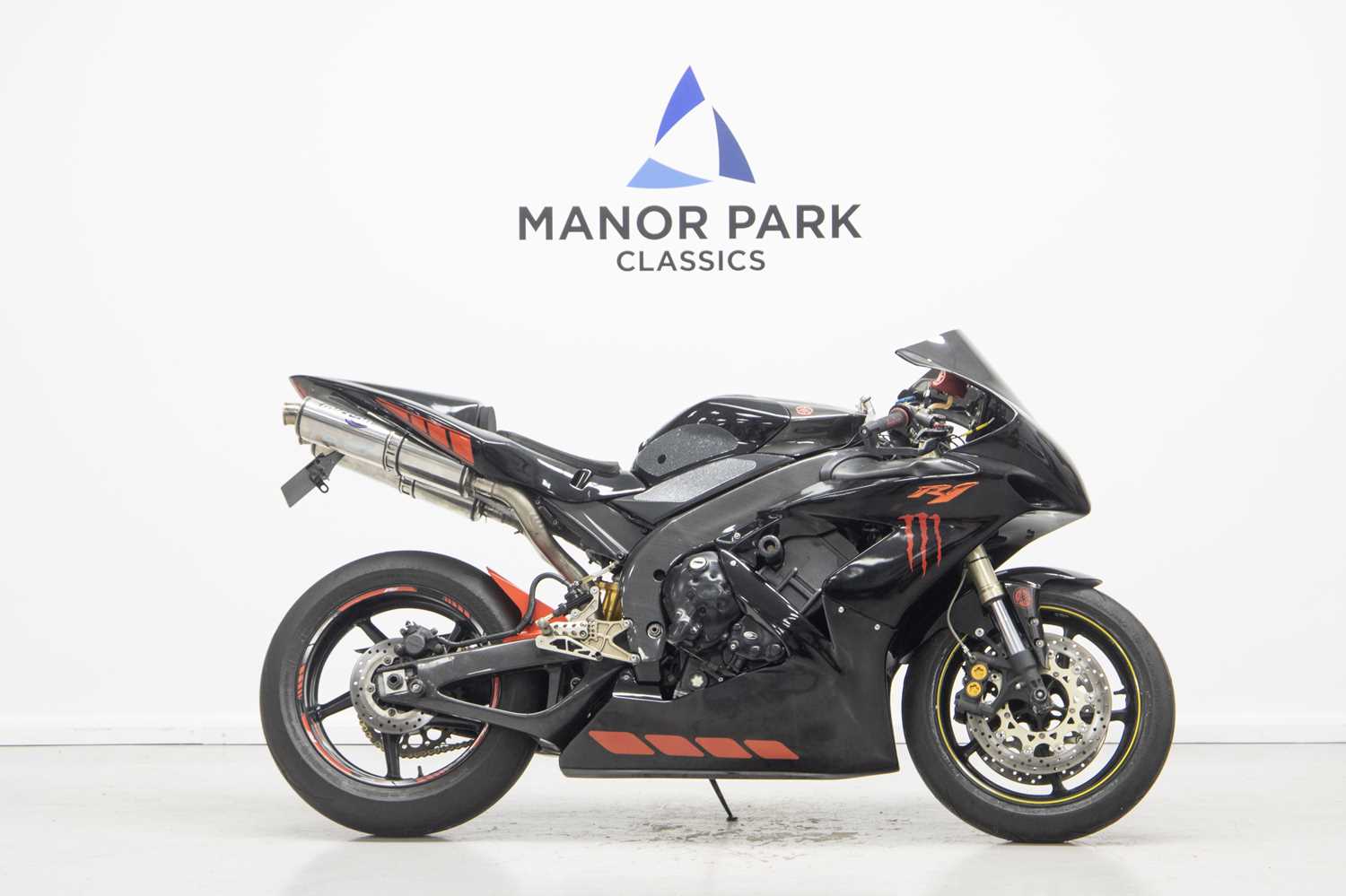 Lot 100 - 2004 Yamaha YZF-R1