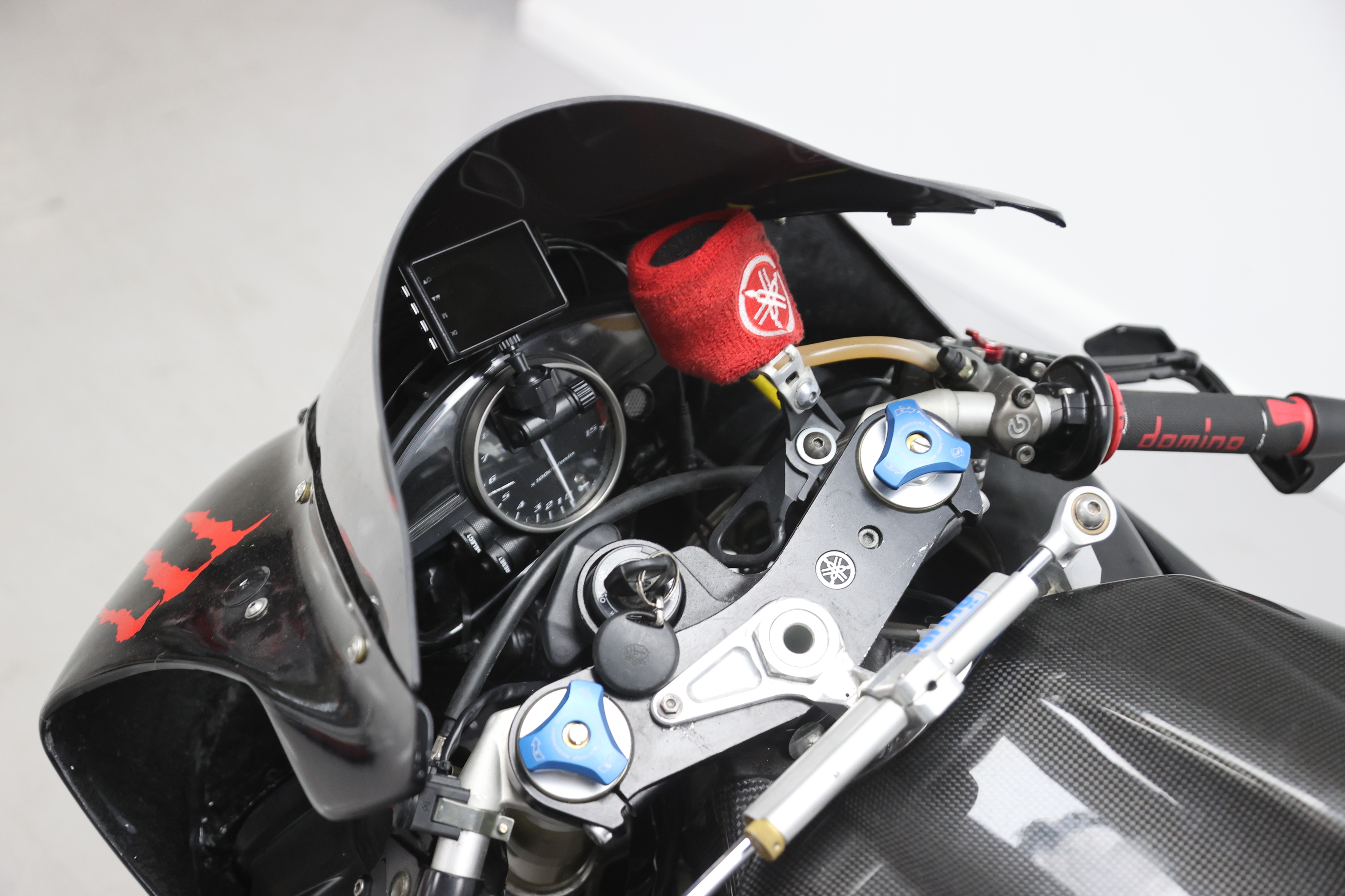 Lot 100 - 2004 Yamaha YZF-R1
