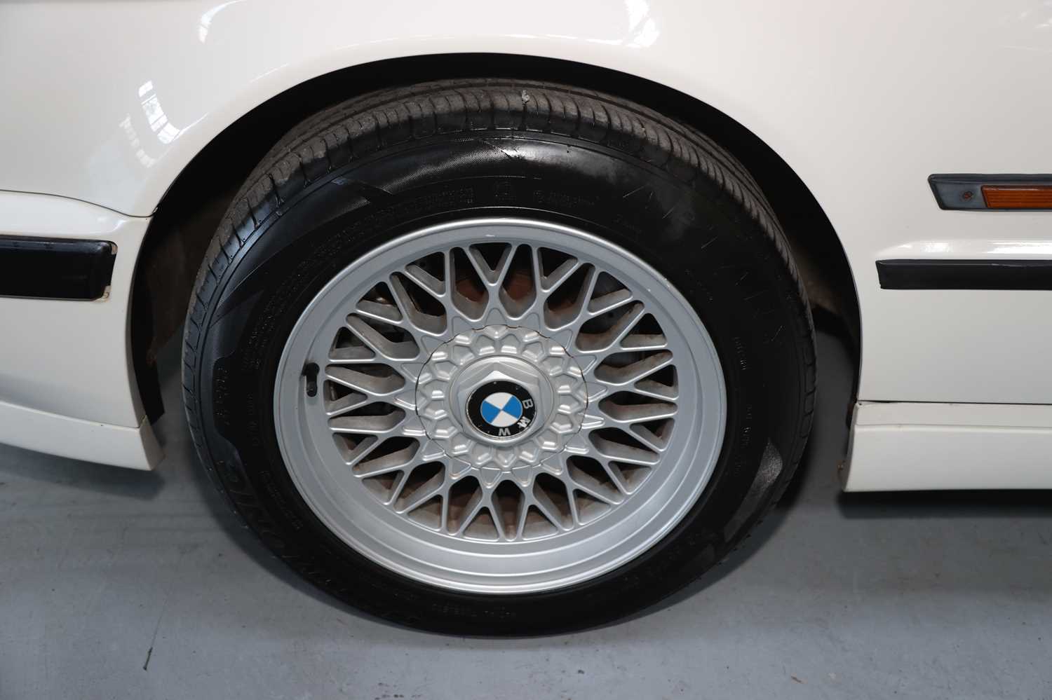 Lot 272 - 1991 BMW 535i Sport