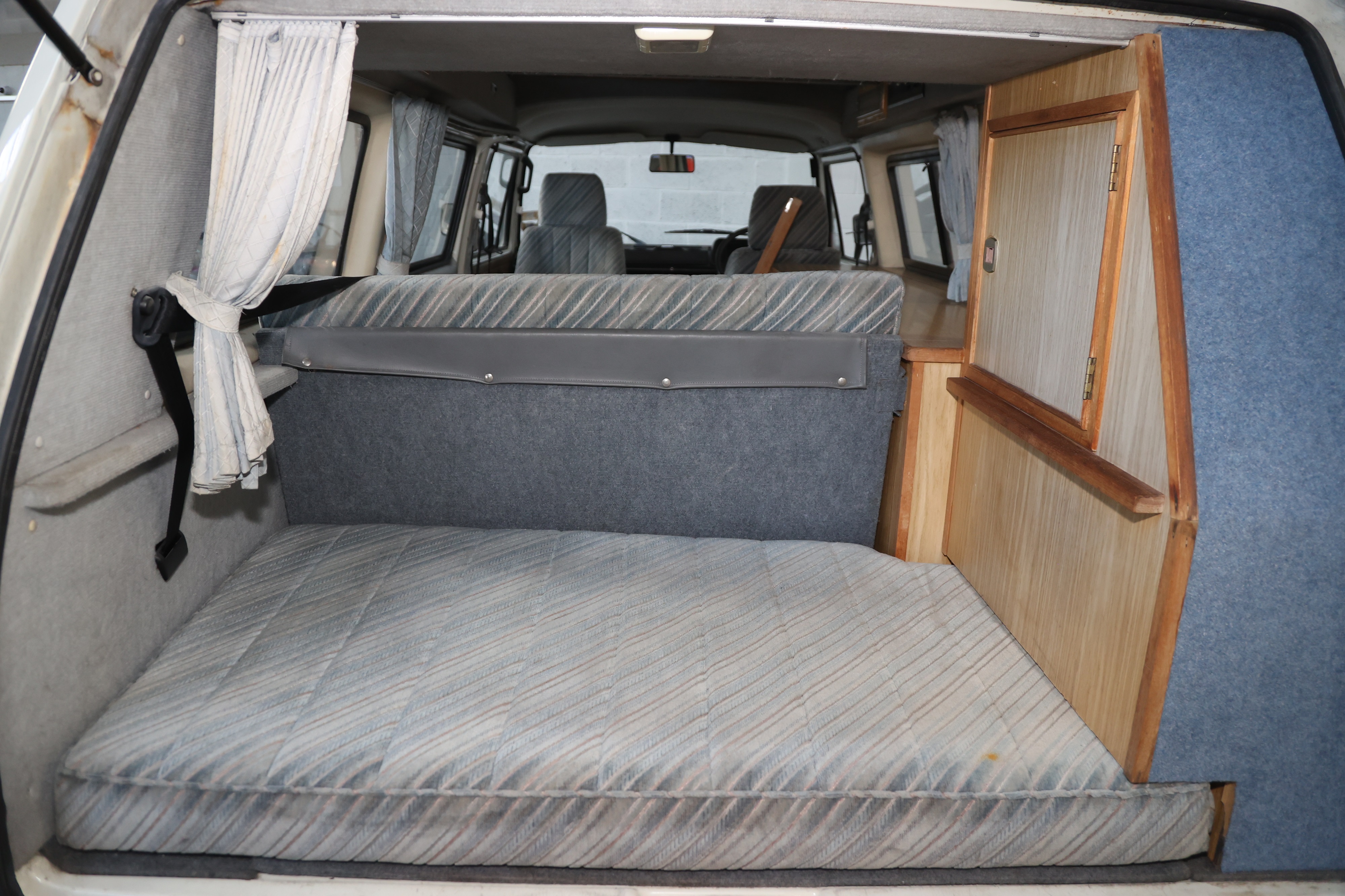 Lot 209 - 1991 Volkswagen T25 Auto-Sleeper Trident