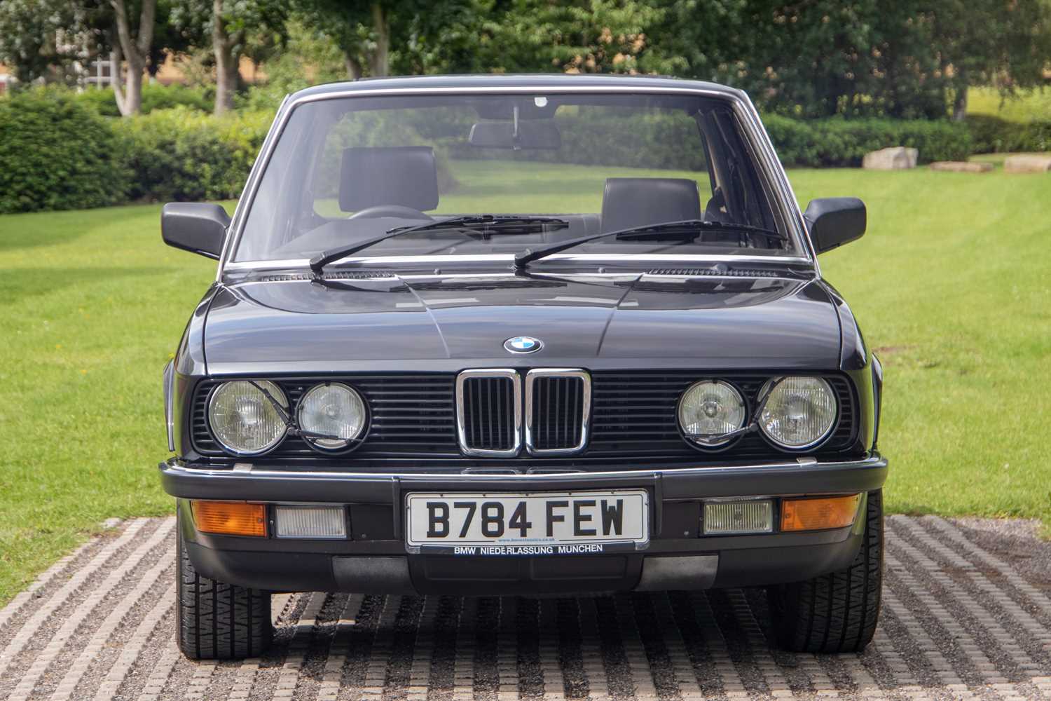 Lot 17 - 1985 BMW M535i