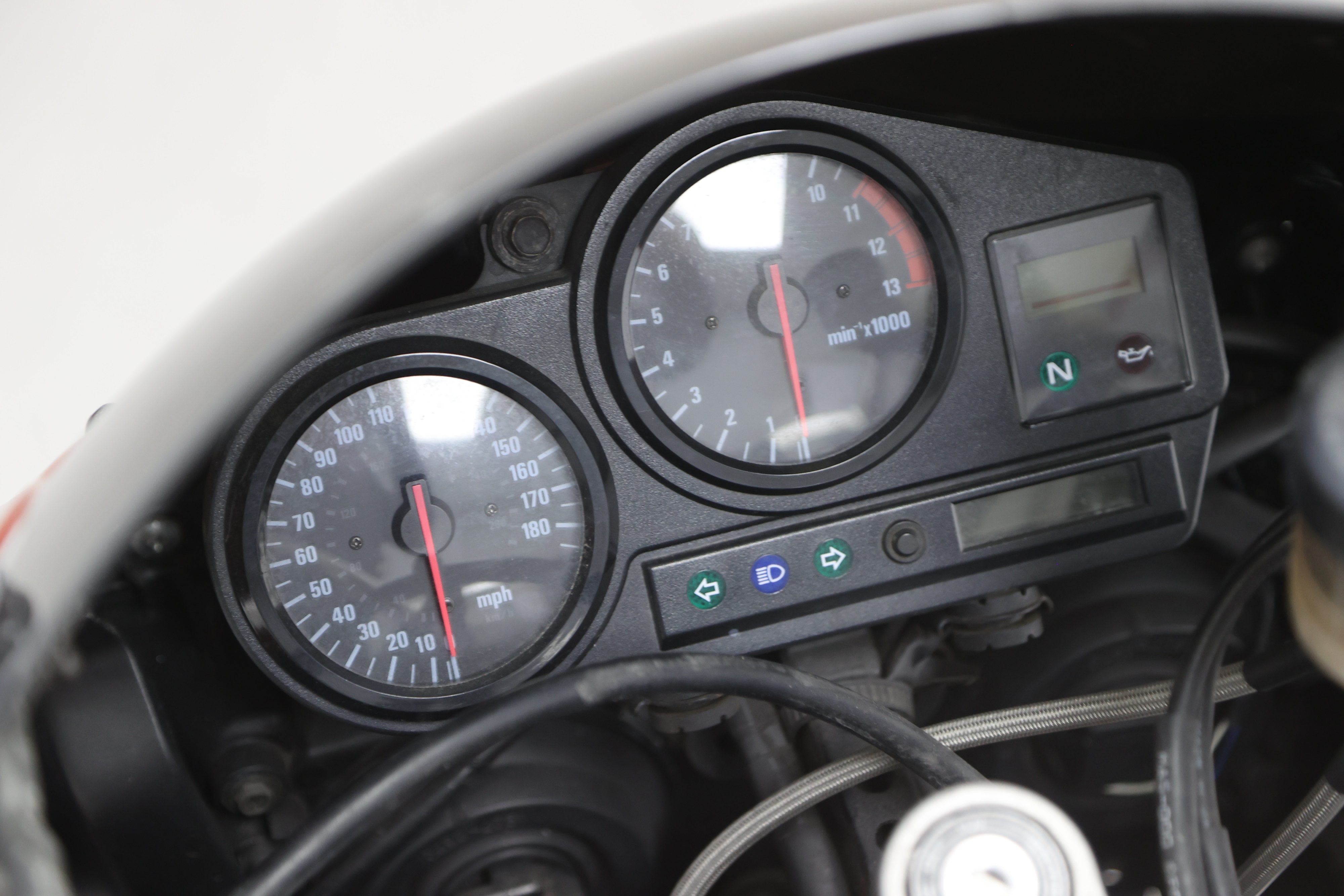 Lot 63 - 1998 Honda CBR900RR Fireblade