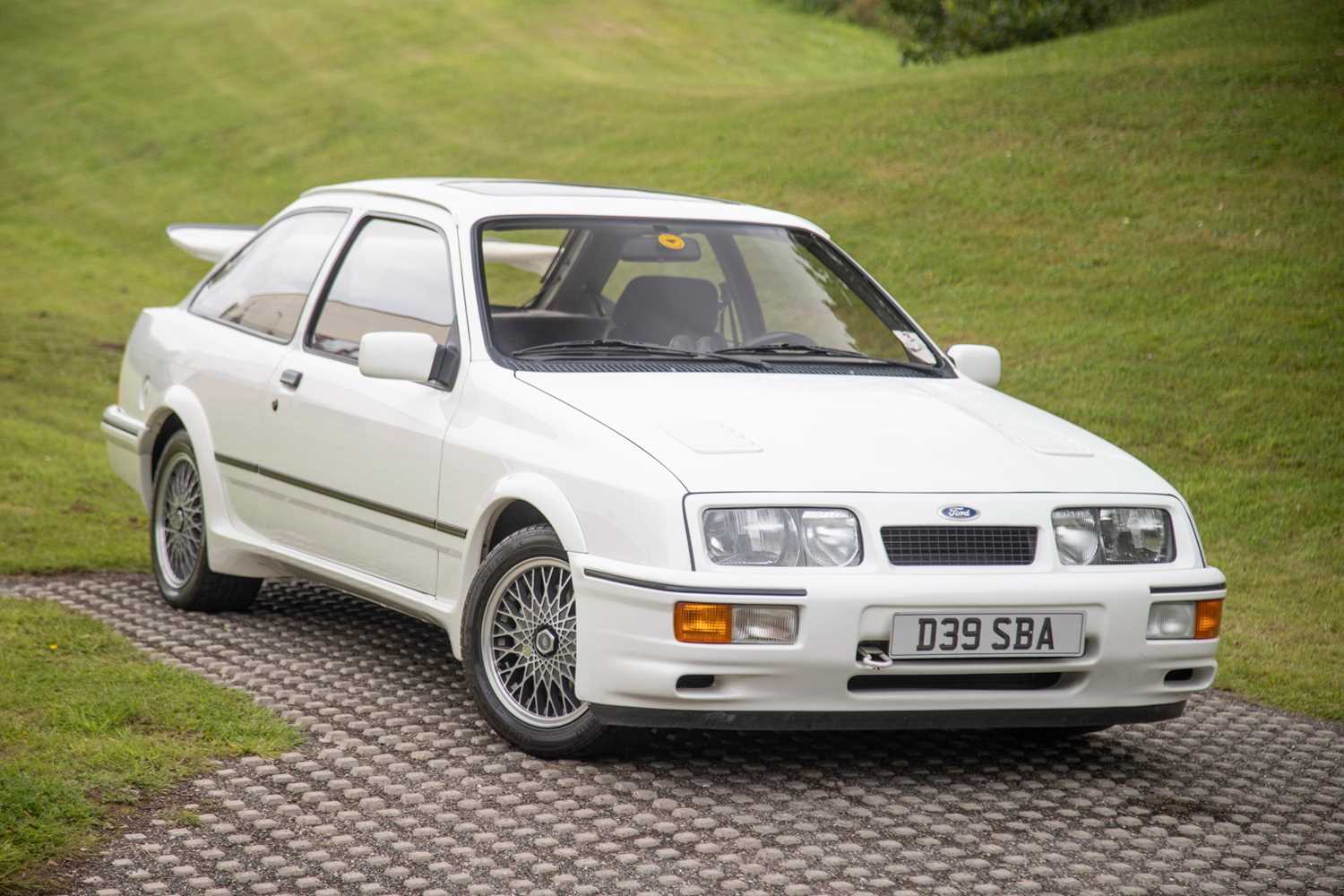 Lot 31 - 1987 Ford Sierra RS Cosworth