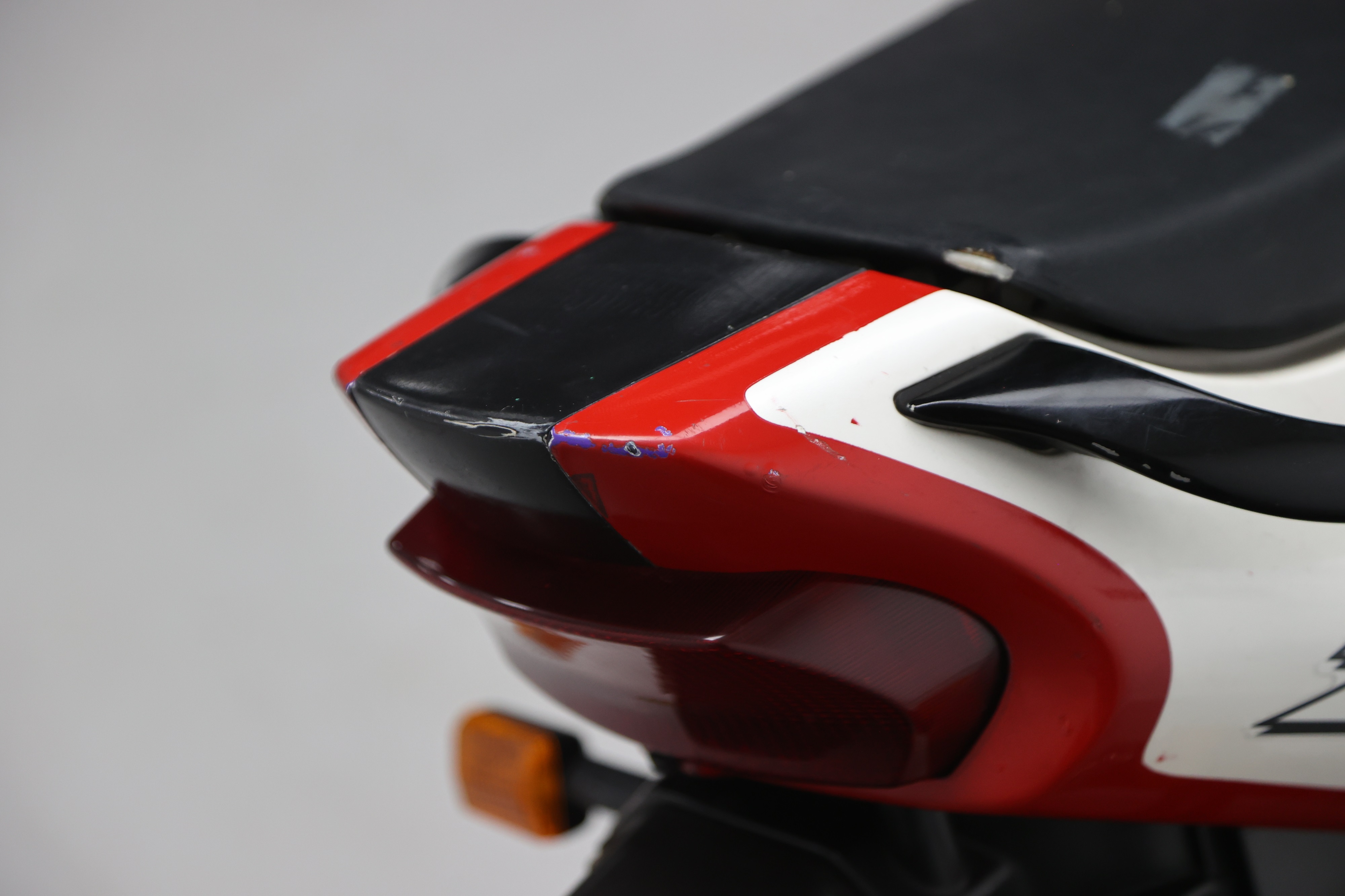 Lot 97 - 1996 Kawasaki ZX-7R Ninja