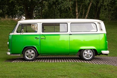 Lot 32 - 1972 Volkswagen Type 2 Bay Window Camper Van