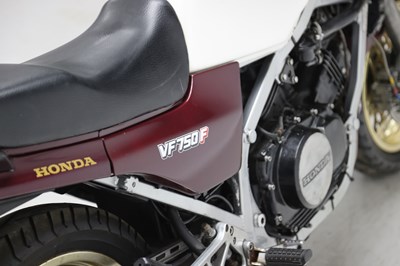 Lot 85 - 1983 Honda VF750FD