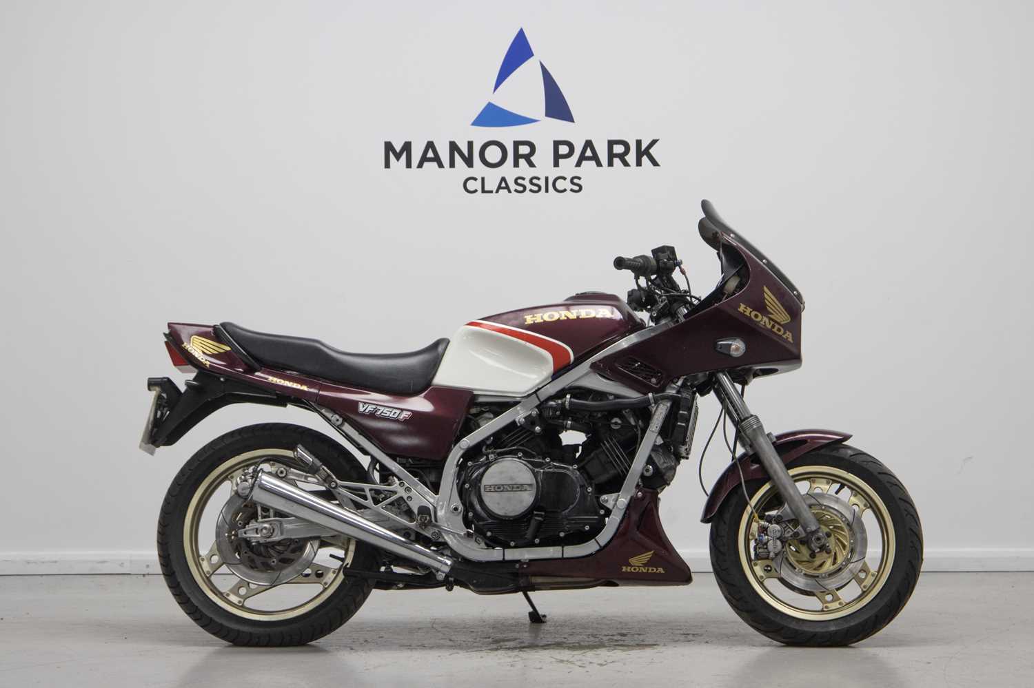 Lot 85 - 1983 Honda VF750FD