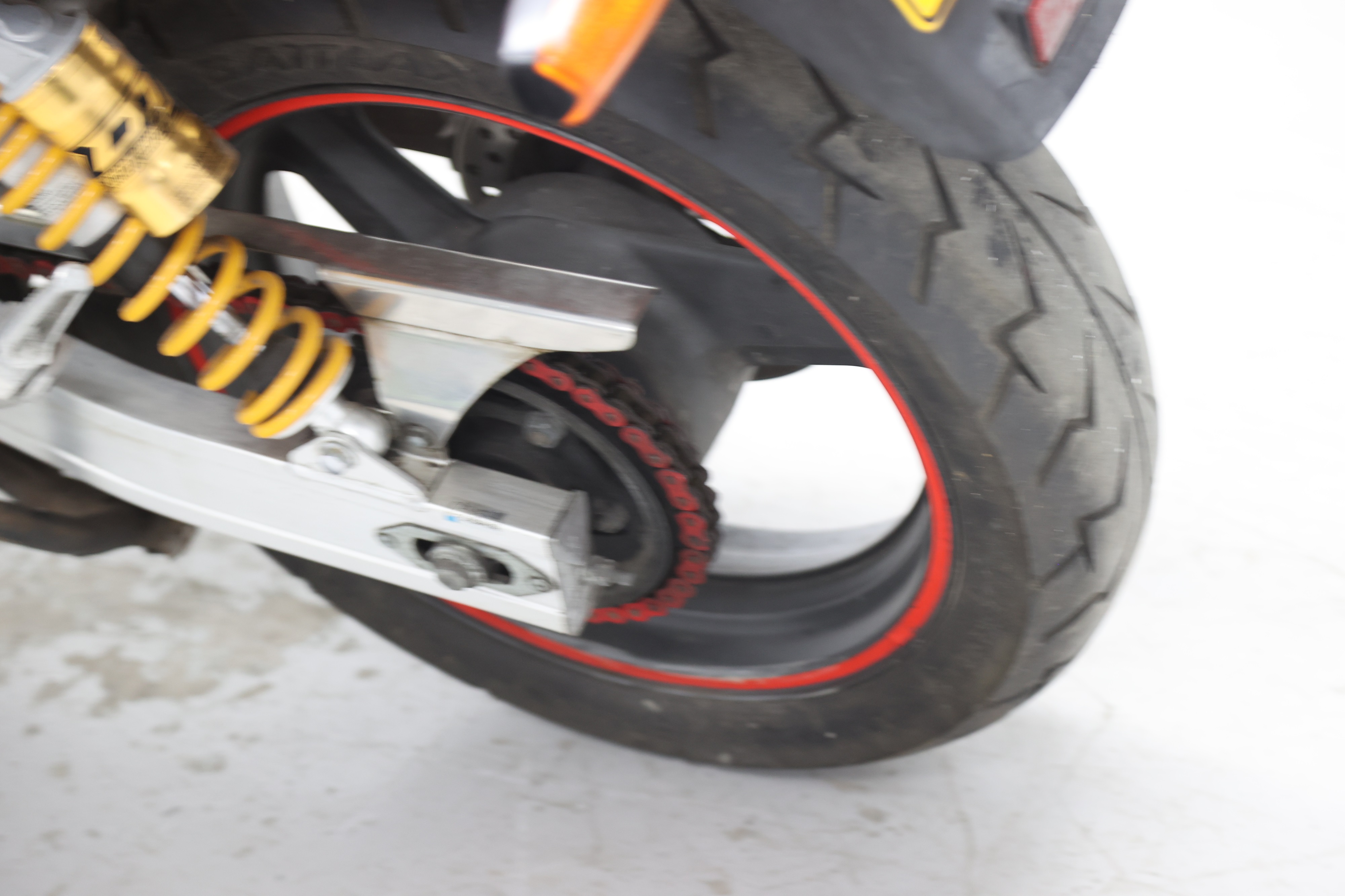 Cb400sf Rim Lot 31 - 1997 Honda CB400SF