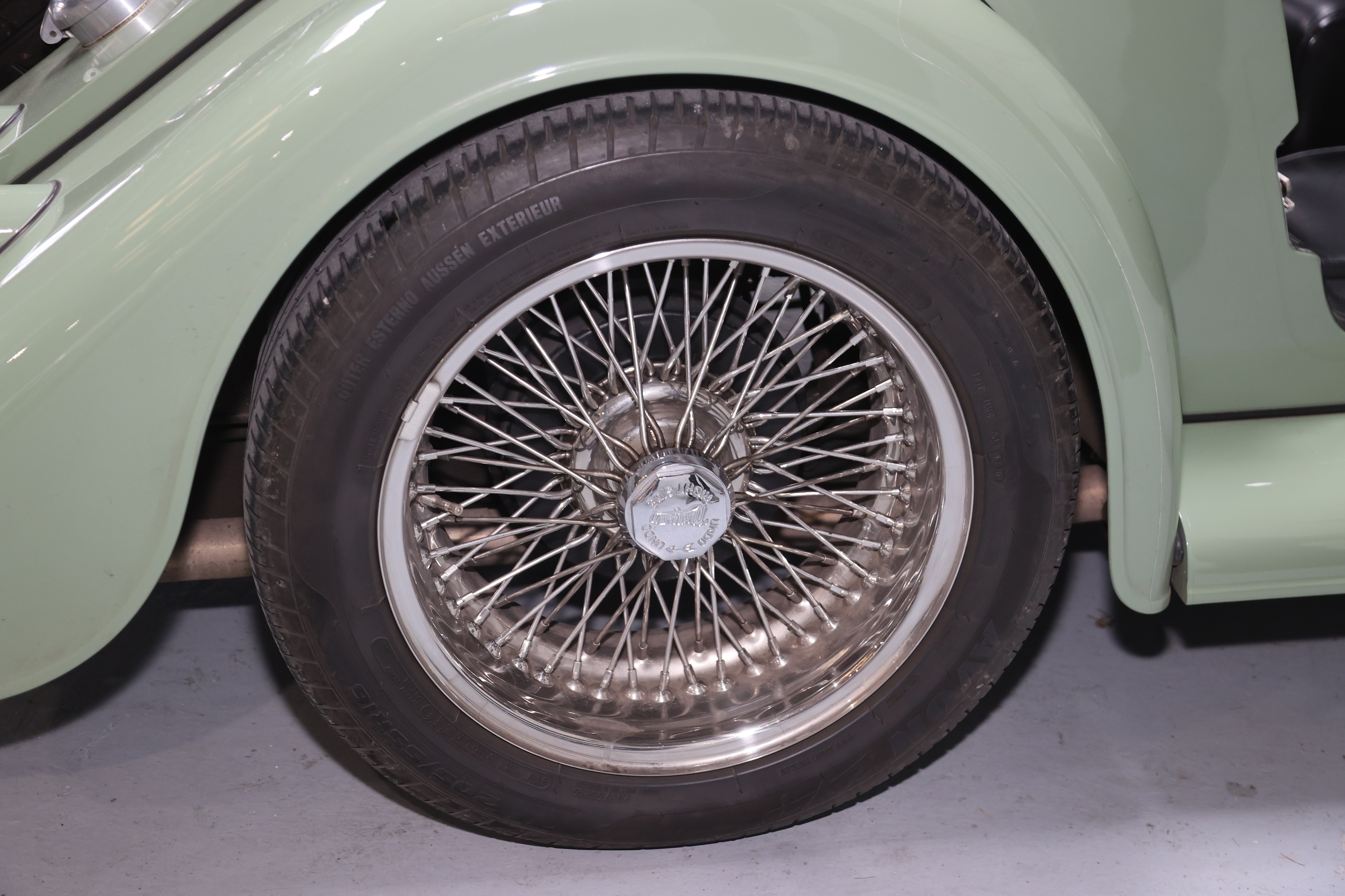 Morgan Rear Wheel Lot 2 - 2017 Morgan Roadster 3.7 V6