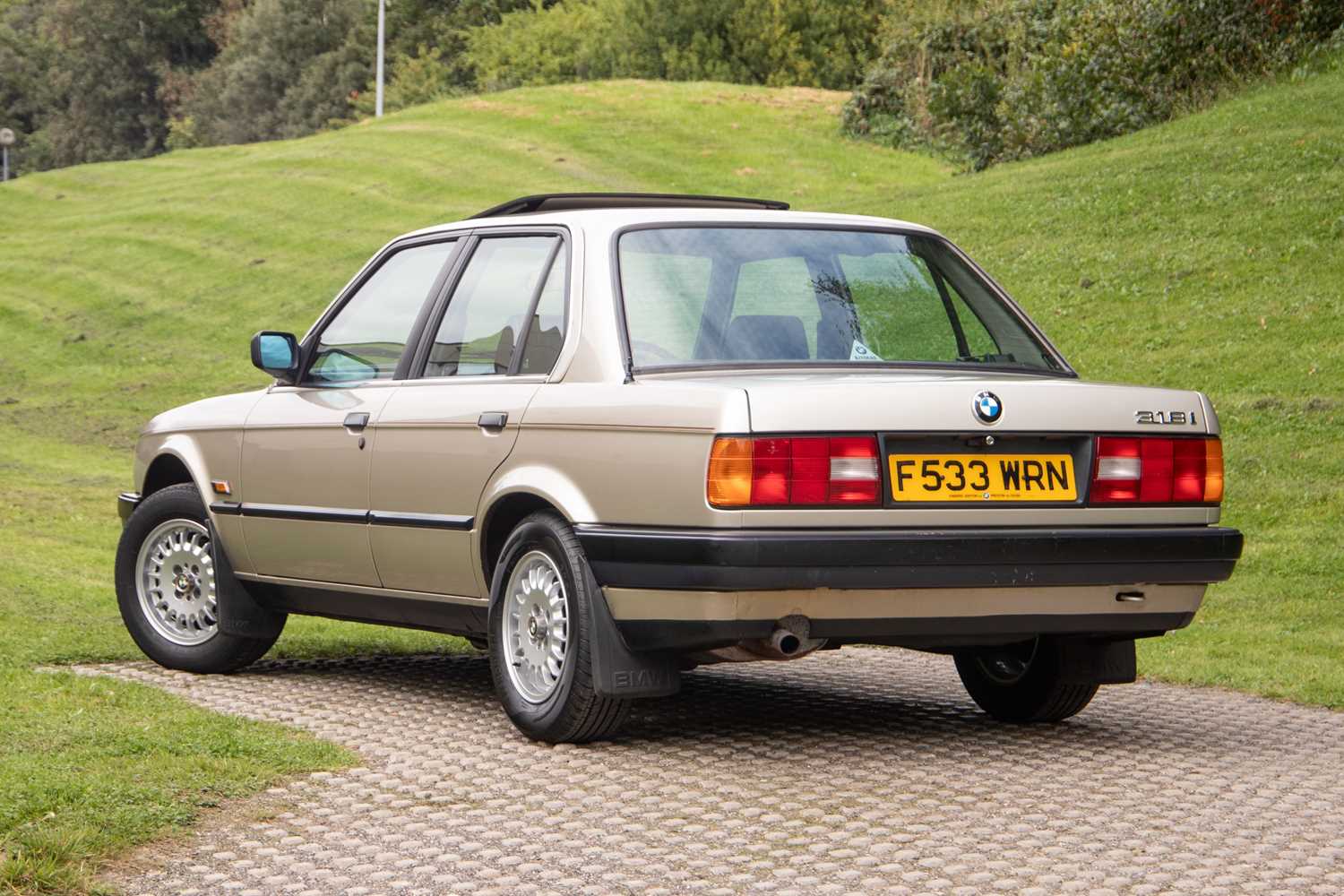 Lot 66 - 1989 Bmw 318i