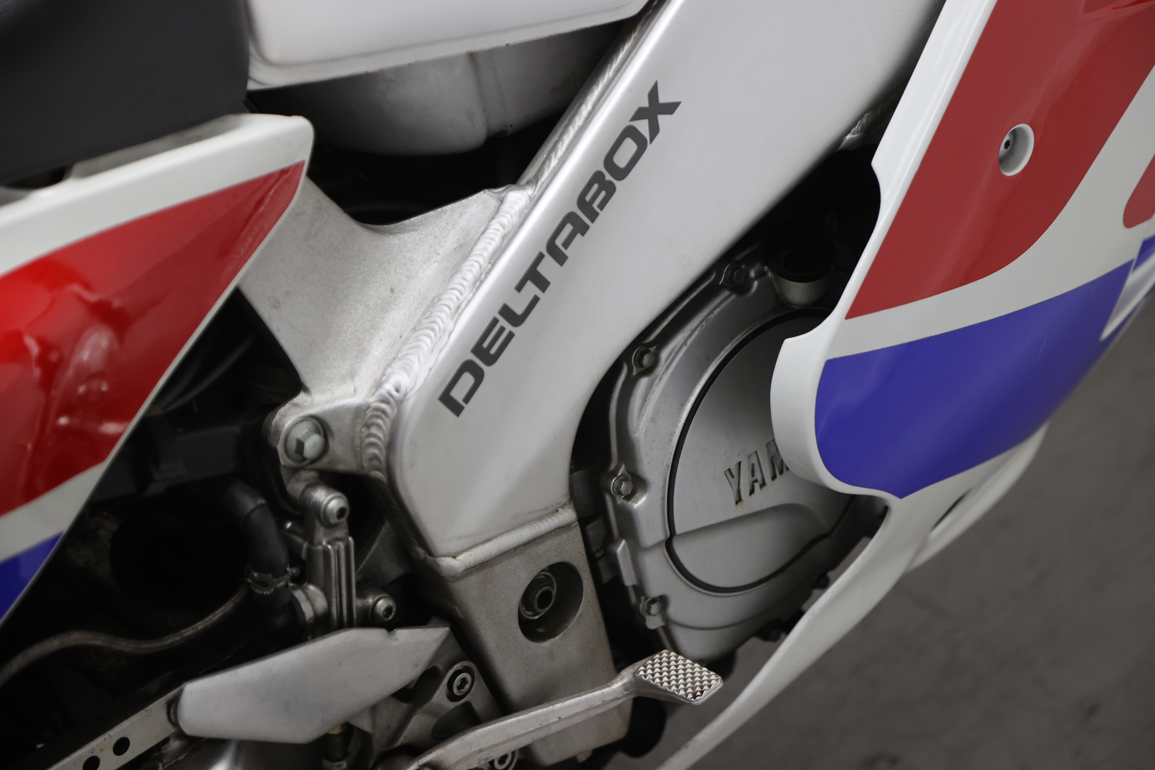 Lot 31 - 1989 Yamaha FZR1000 EXUP