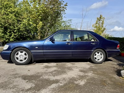 Lot 11 - 1998 Mercedes S320