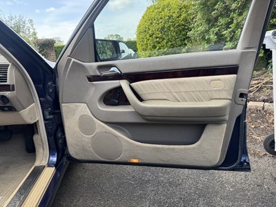 Lot 11 - 1998 Mercedes S320