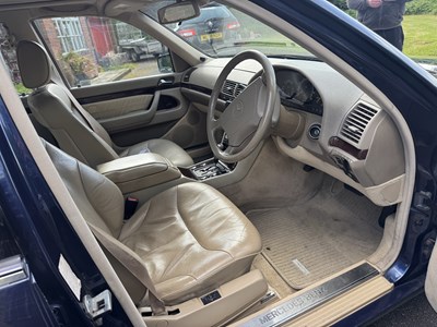 Lot 11 - 1998 Mercedes S320