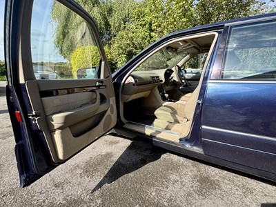 Lot 11 - 1998 Mercedes S320