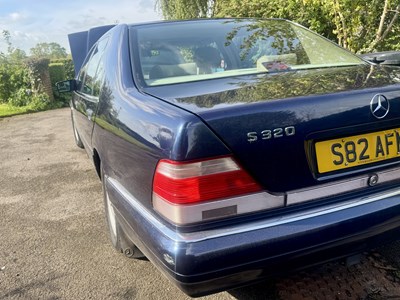 Lot 11 - 1998 Mercedes S320