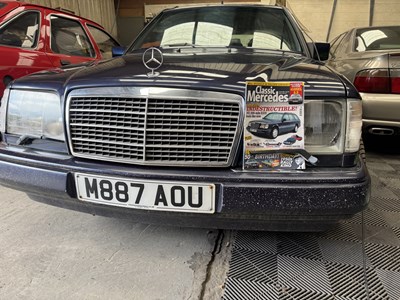Lot 25 - 1994 Mercedes-Benz E320 7-Seater Estate